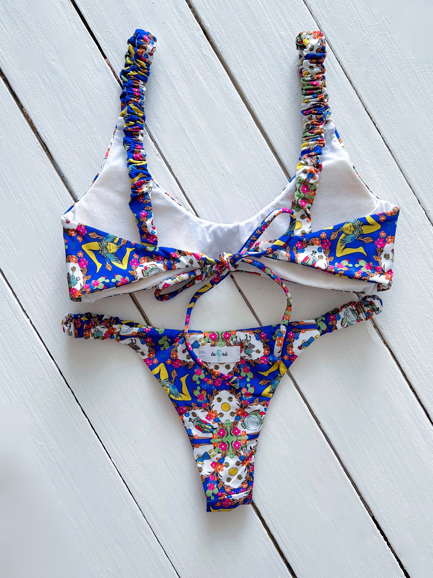 Modello Claudia - Trinacria scrunchies