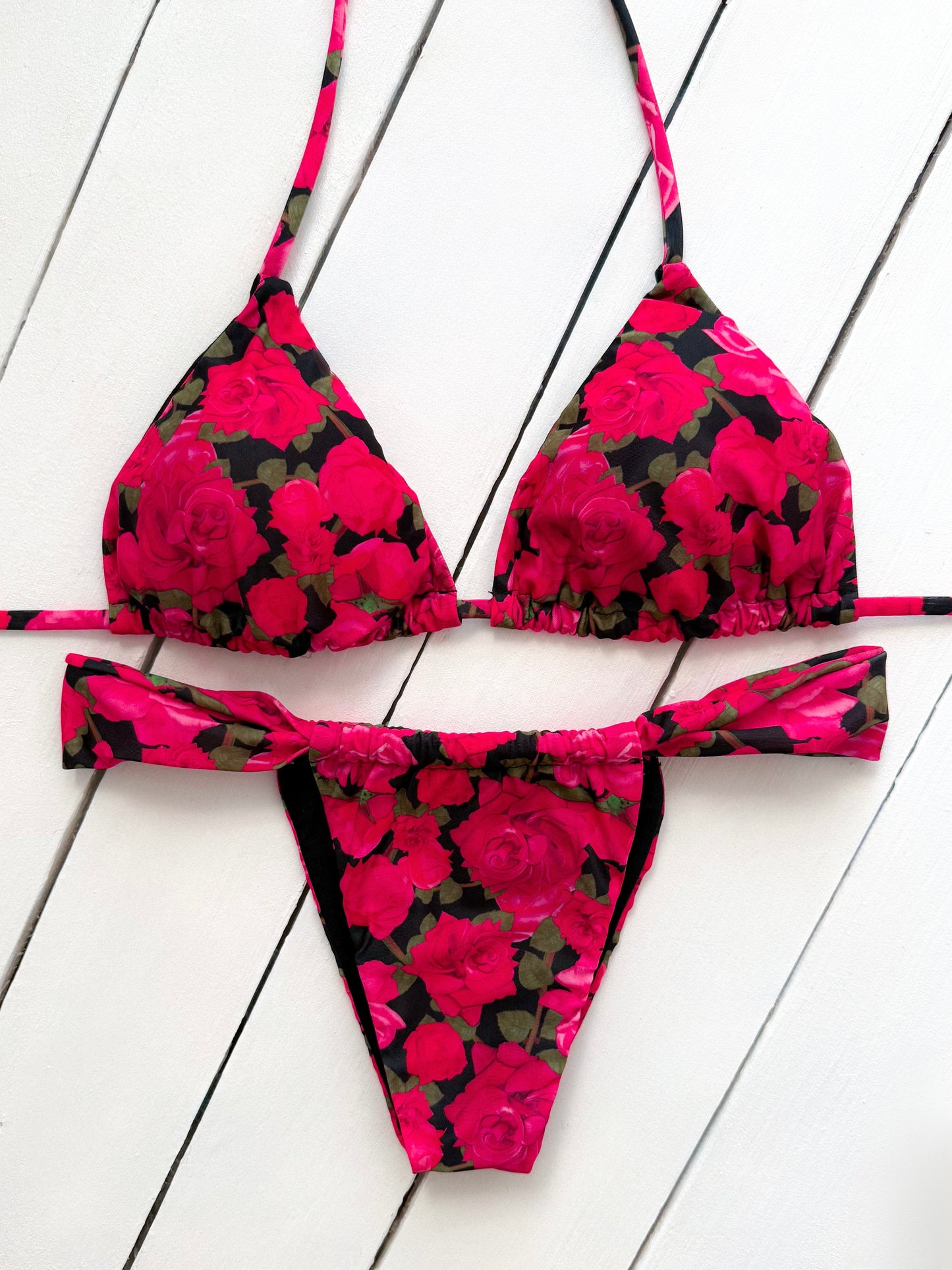 Modello Giada - Rose rosse